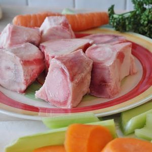Caldo de ave en olla lenta